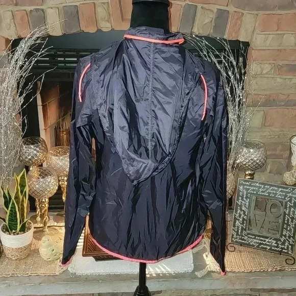 Slazenger Golf Light Weight Jacket - Picture 2 of 3